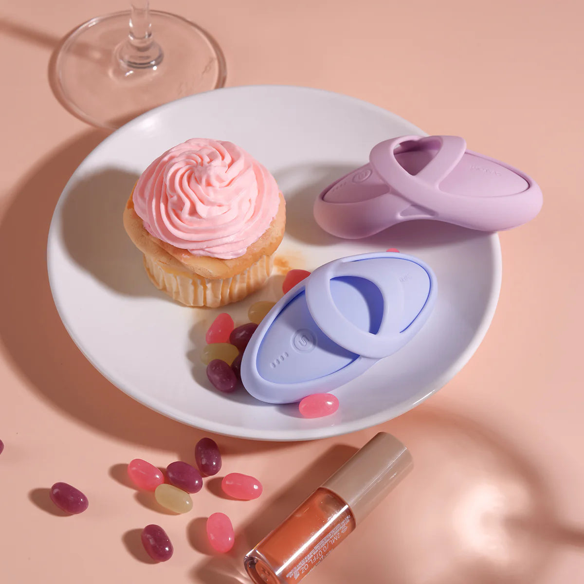 Echo the Pretty Finger Vulva-Vibe